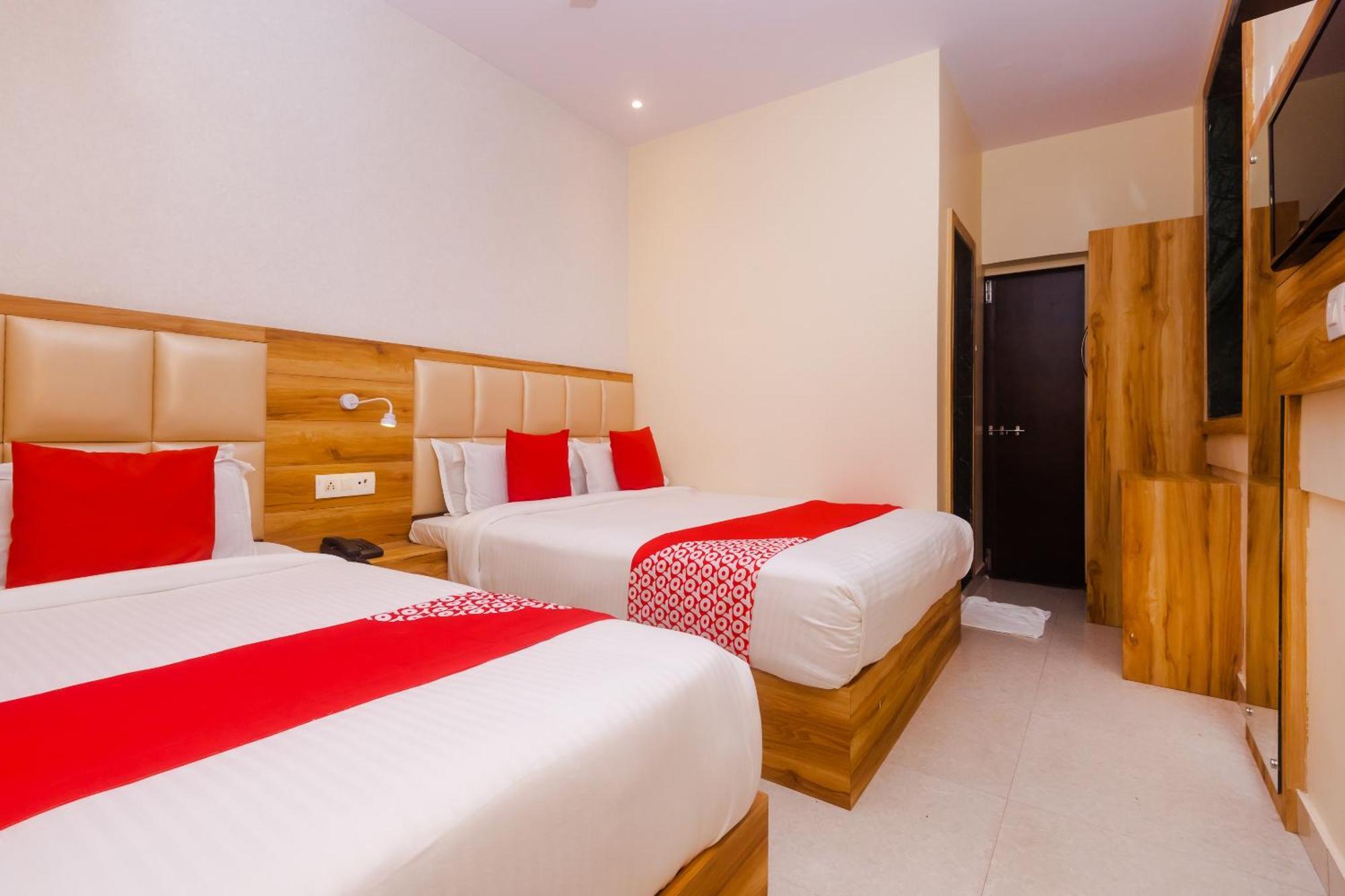 Hotel Sun City Near Saifee Hospital And Hn Reliance Hospital Мумбаи Экстерьер фото